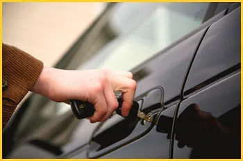 Exclusive Locksmith Service Skokie, IL 847-713-5691 - 18-car-unlock
